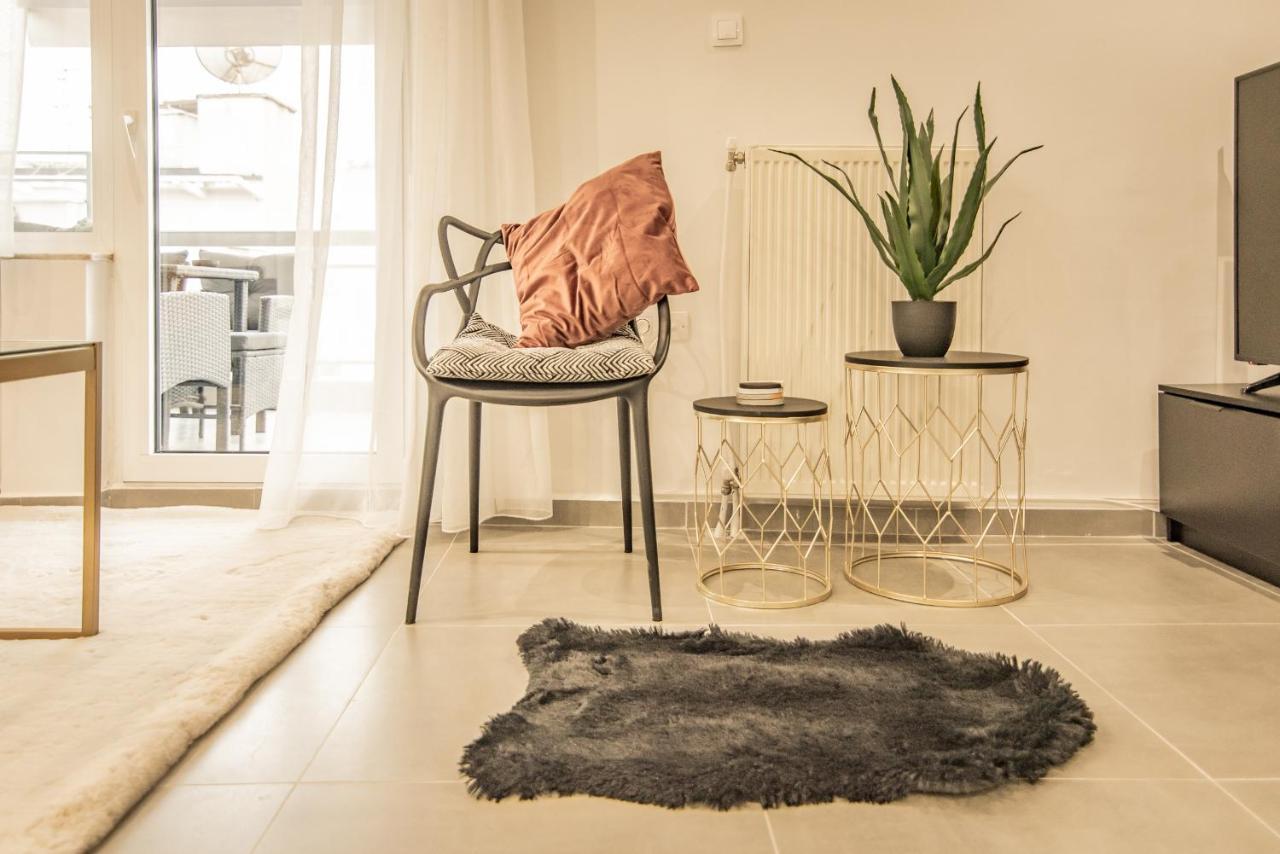 Apollo'S Apartment On Radio City Midas Home Солун Екстериор снимка