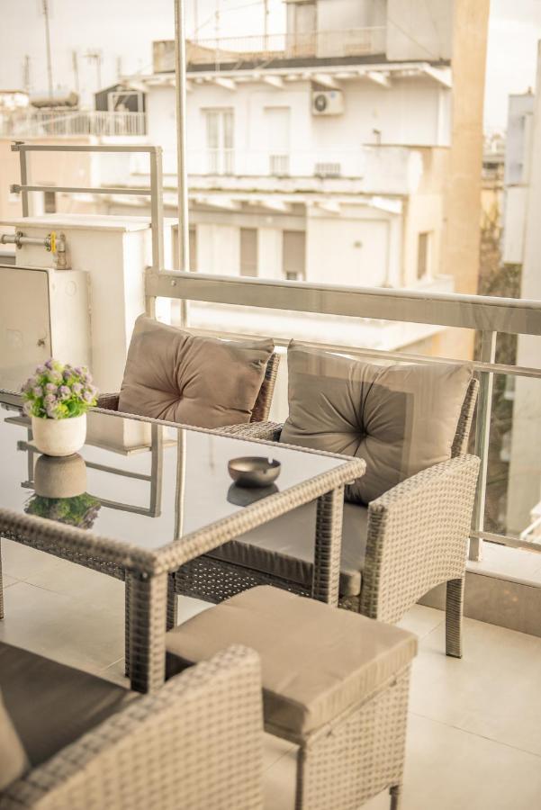 Apollo'S Apartment On Radio City Midas Home Солун Екстериор снимка