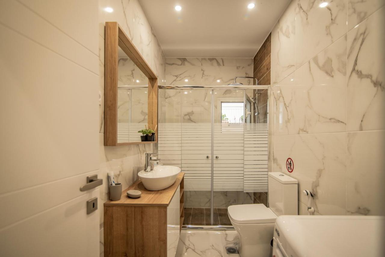 Apollo'S Apartment On Radio City Midas Home Солун Екстериор снимка
